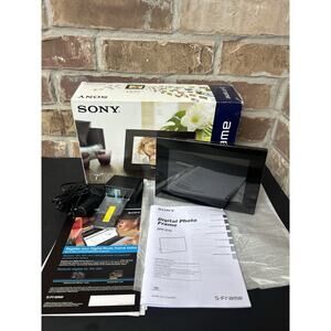 Sony S-Frame DPF-D70 7" Digital Photo Frame NEW In OPEN BOX
